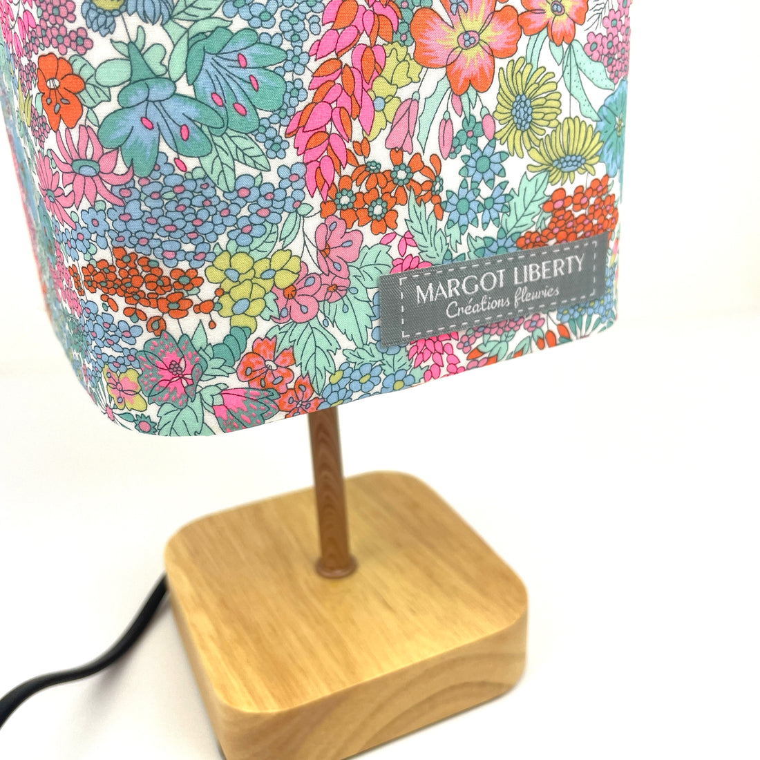 Lampe Liberty "Margaret Annie Vahiné Fluo"