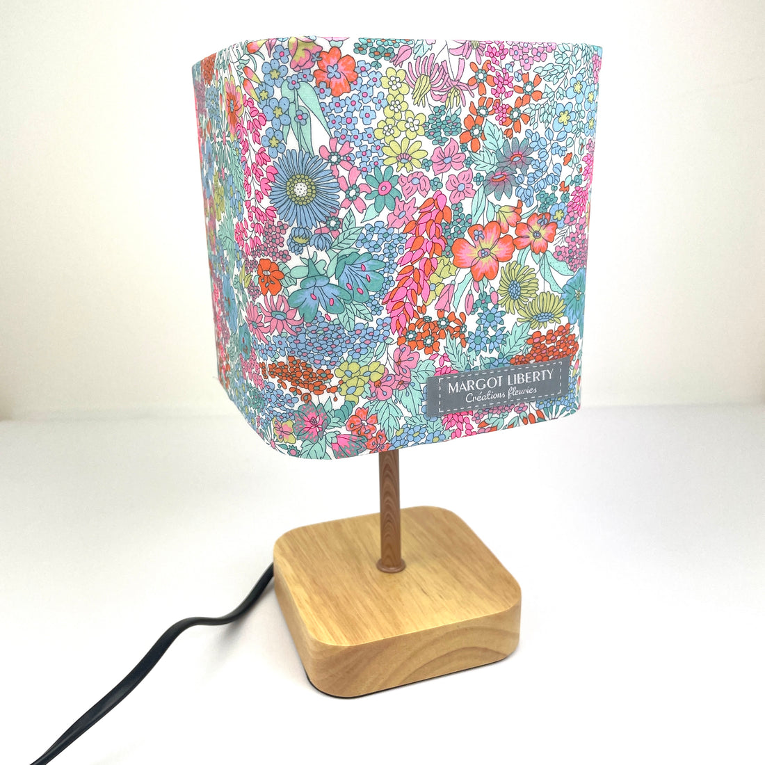 Lampe Liberty "Margaret Annie Vahiné Fluo"