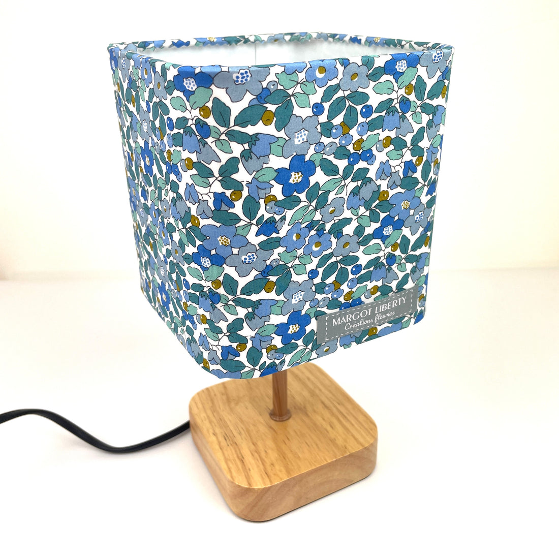 Lampe Liberty "Betsy Berry Bleu Denim"