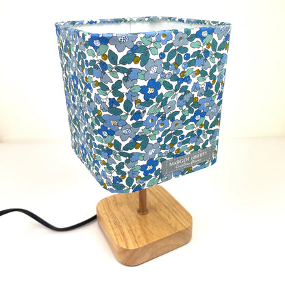 Lampe Liberty &quot;Betsy Berry Bleu Denim&quot;