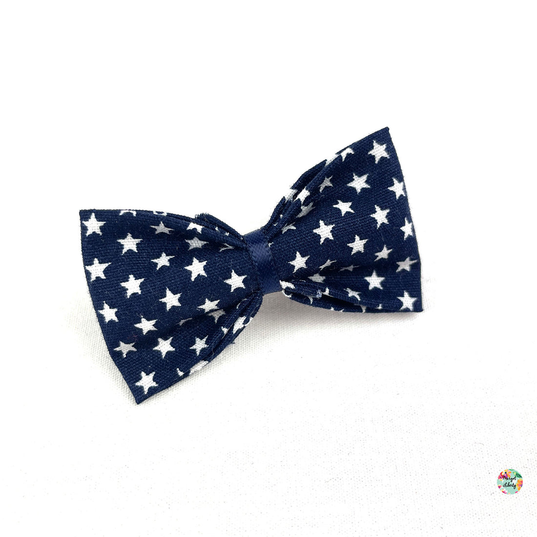 Bleu marine étoiles blanches